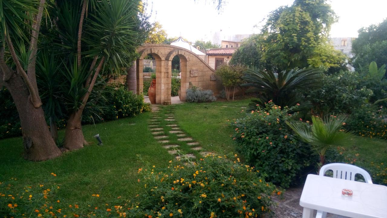 Residence Il Giunco Presicce Exteriör bild
